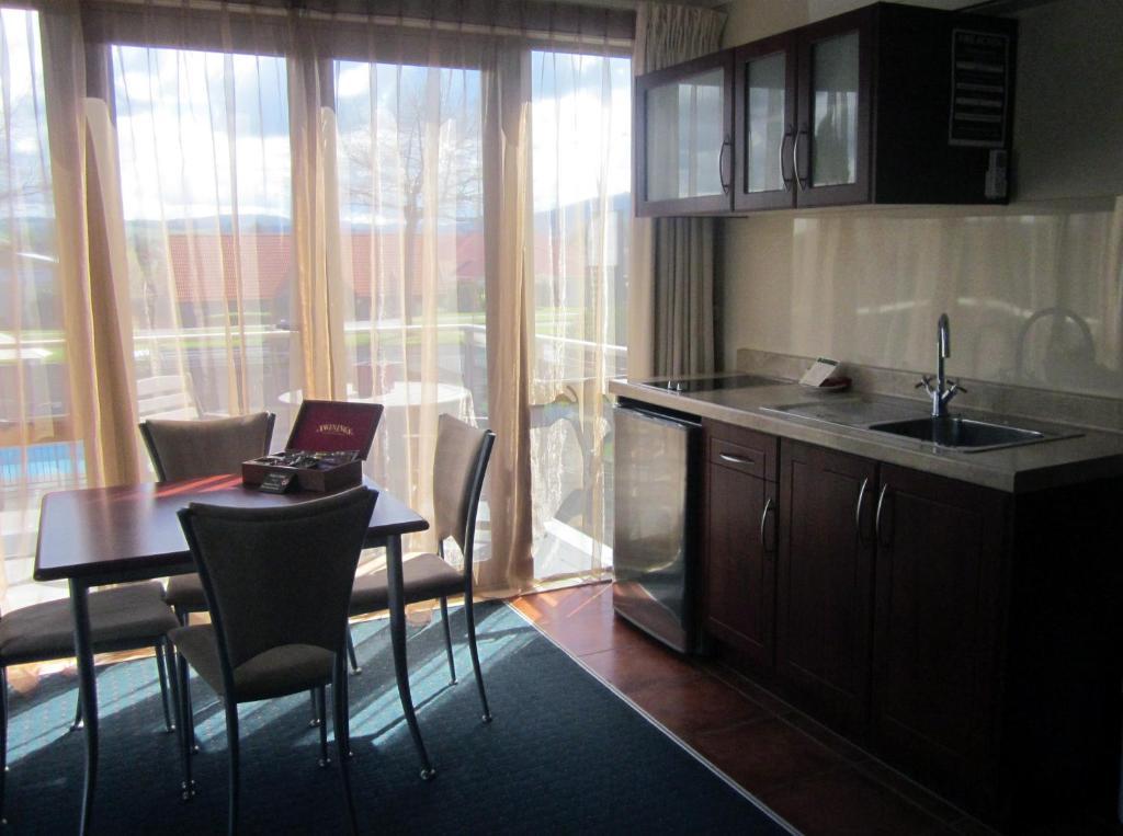 Stay 284 Rotorua - Refurbished Modern Accommodation Екстериор снимка